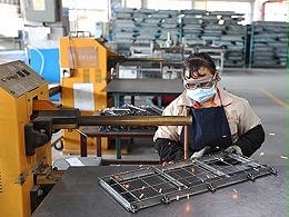 毅青-员工风采(一)