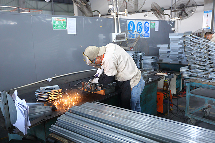 毅青-员工风采(二)